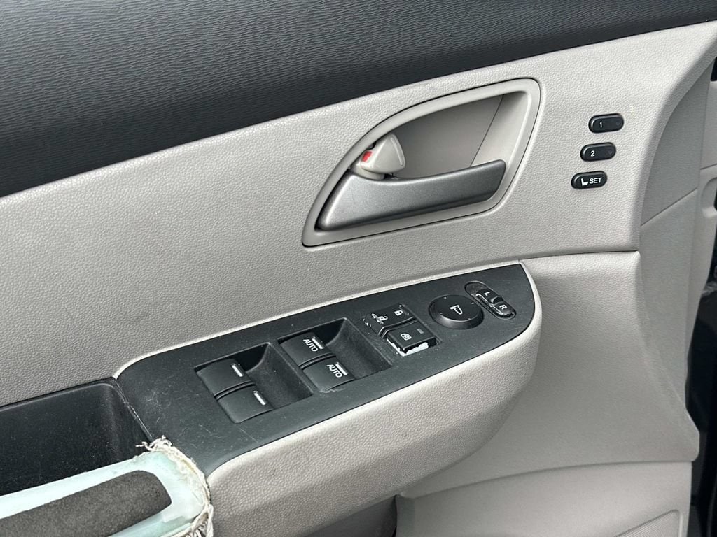 2011 Honda Odyssey Touring - Photo 17
