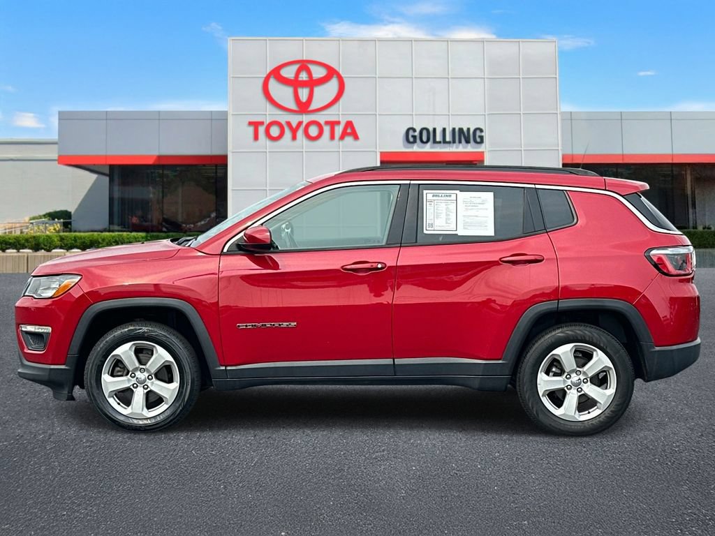 Used 2018 Jeep Compass Latitude with VIN 3C4NJDBB3JT361106 for sale in Warren, MI
