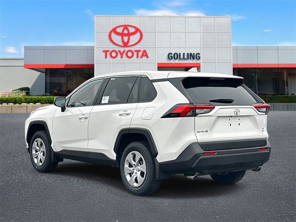 2025 Toyota RAV4 LE photo 3