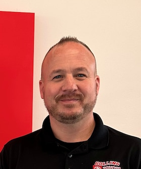 Staff member Robert Risse from 5639def32829
