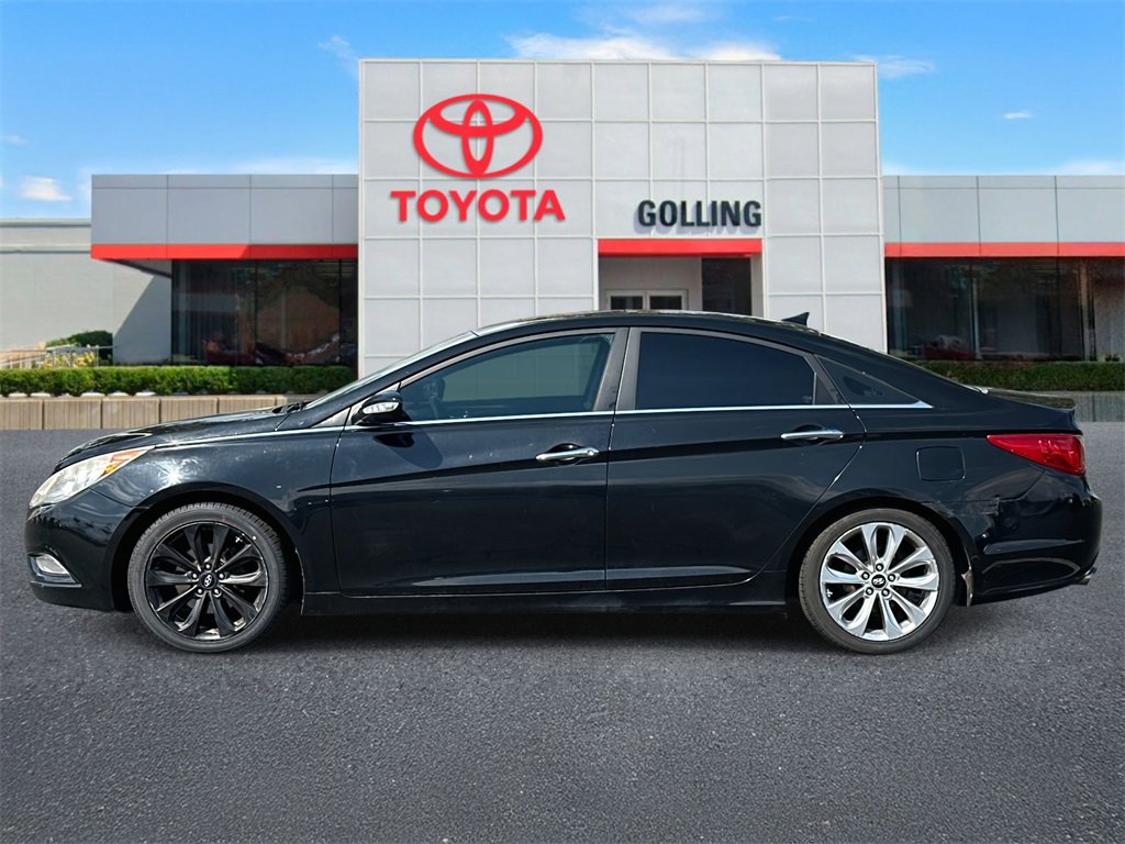 2011 Hyundai Sonata Limited photo 2