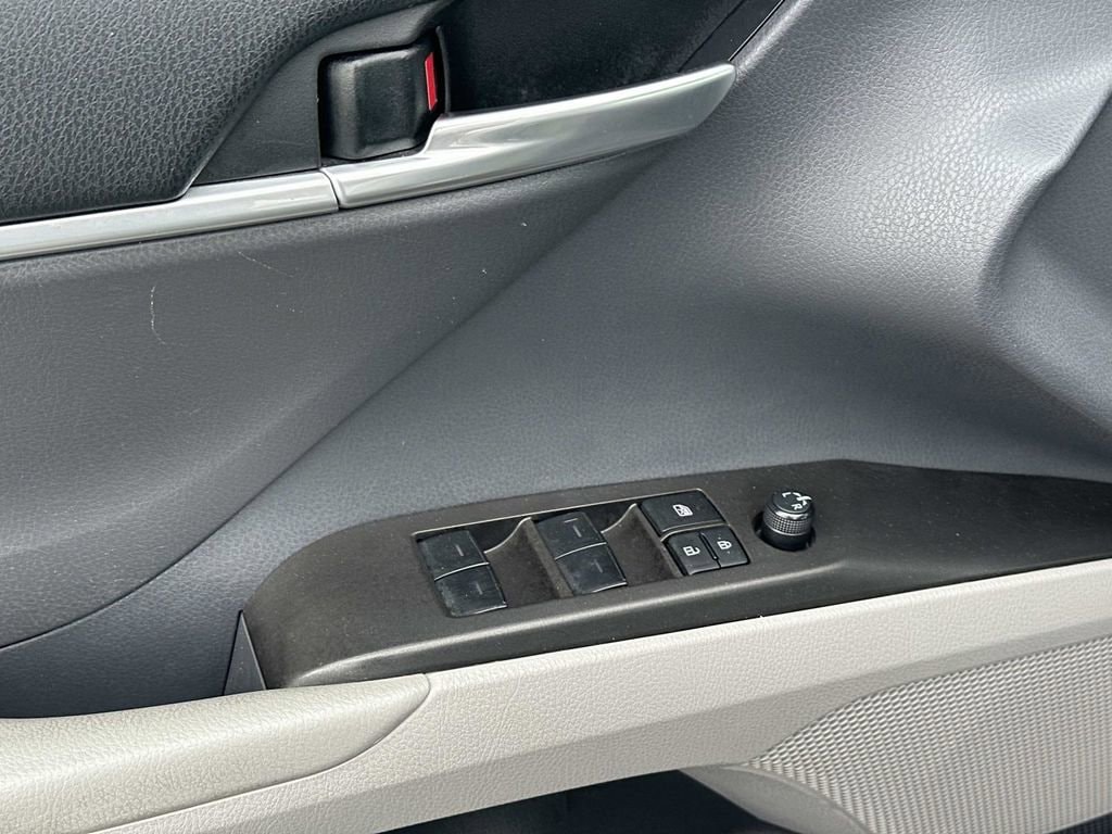 2023 Toyota Camry LE - Photo 16