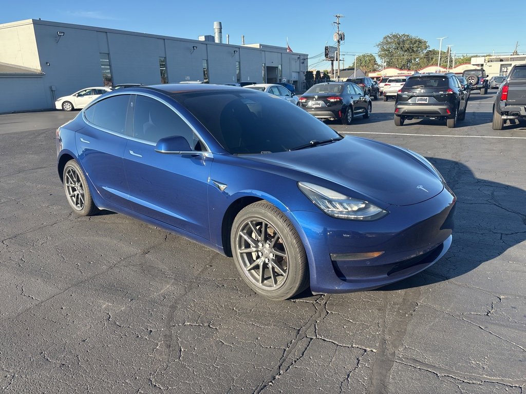 2018 Tesla Model 3 Long Range photo 3