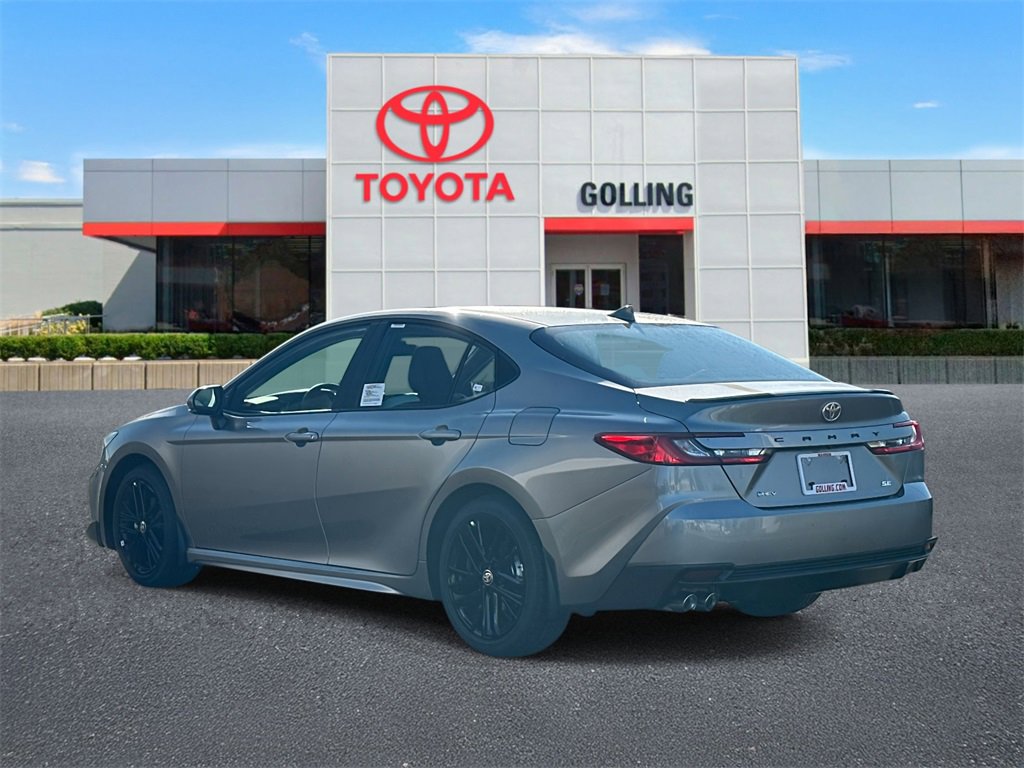 2026 Toyota Camry SE photo 4