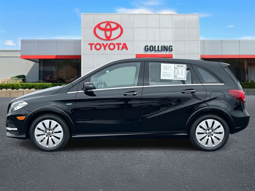 Used 2017 Mercedes-Benz B-Class B250e with VIN WDDVP9AB4HJ015926 for sale in Warren, MI