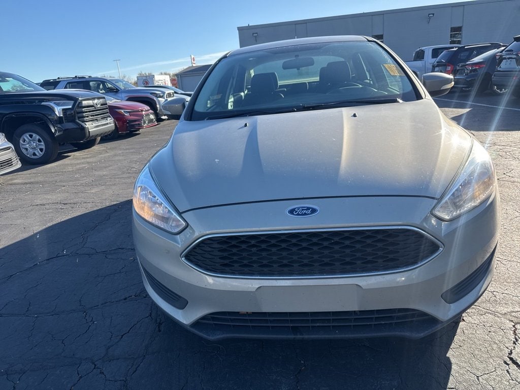 Used 2016 Ford Focus SE with VIN 1FADP3F27GL295068 for sale in Warren, MI