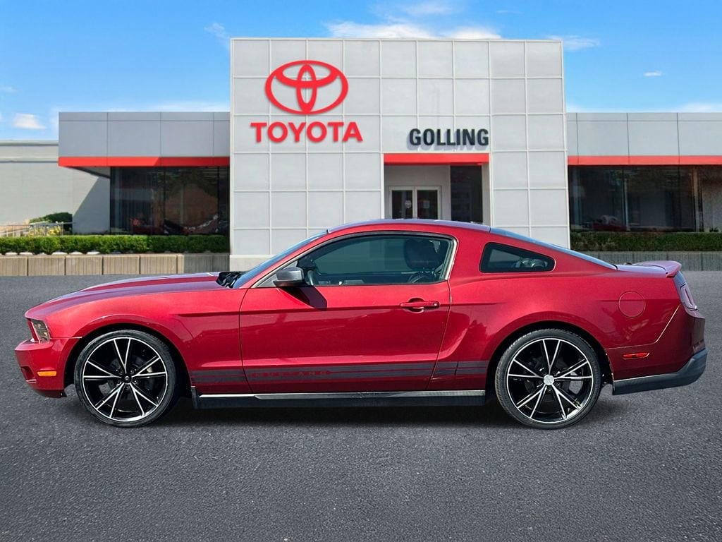 Used 2010 Ford Mustang V6 with VIN 1ZVBP8AN0A5169949 for sale in Warren, MI