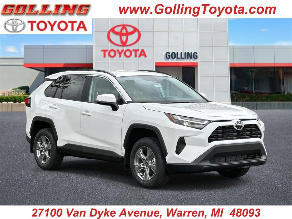 2025 Toyota RAV4 XLE's photo