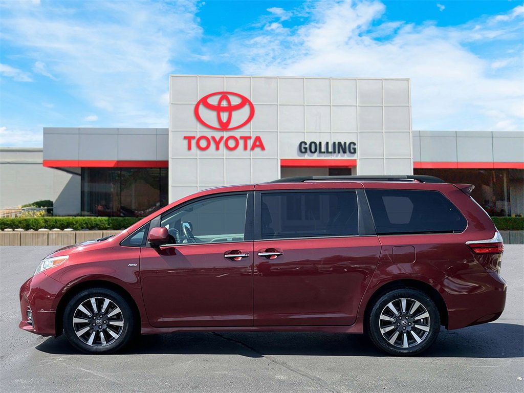 Used 2019 Toyota Sienna XLE with VIN 5TDDZ3DC3KS220486 for sale in Warren, MI