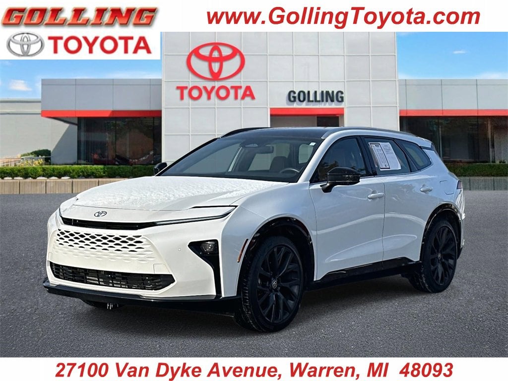 2025 Toyota Crown Signia Limited's photo