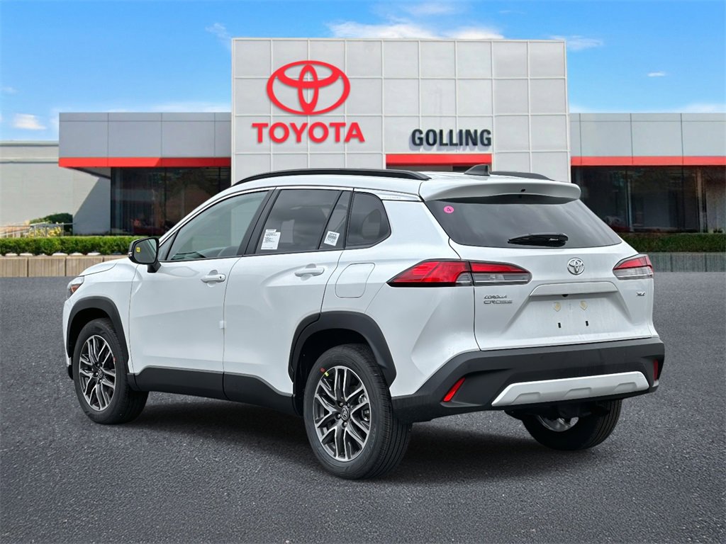 2026 Toyota Corolla Cross XLE photo 4