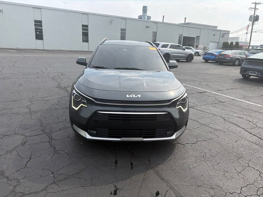 Used 2023 Kia Niro EX Touring Sport Utility