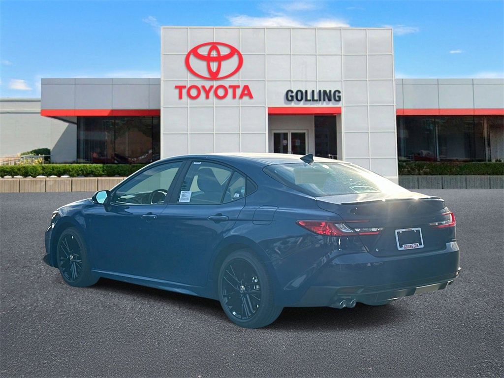 2026 Toyota Camry SE photo 4
