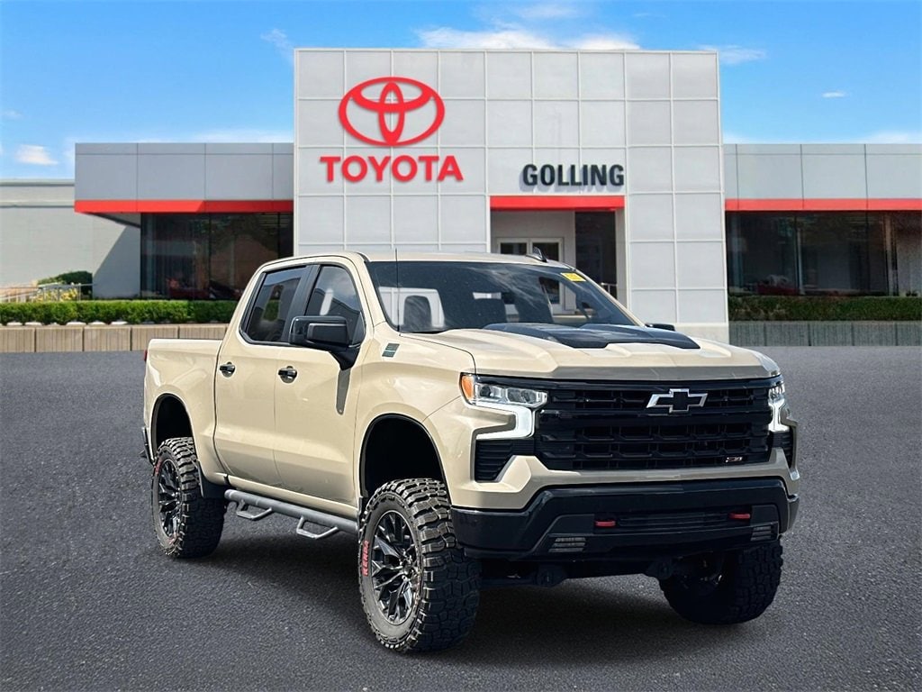 Used 2022 Chevrolet Silverado 1500 LT Trail Boss with VIN 3GCUDFED6NG544803 for sale in Warren, MI