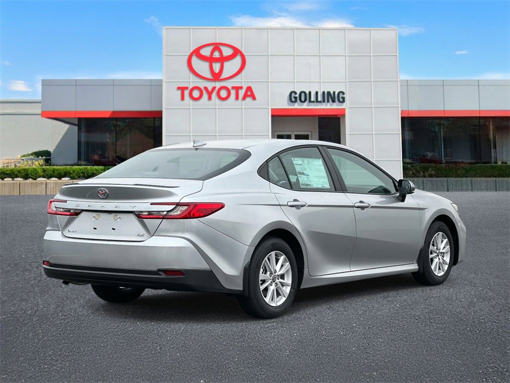 2026 Toyota Camry LE photo 3