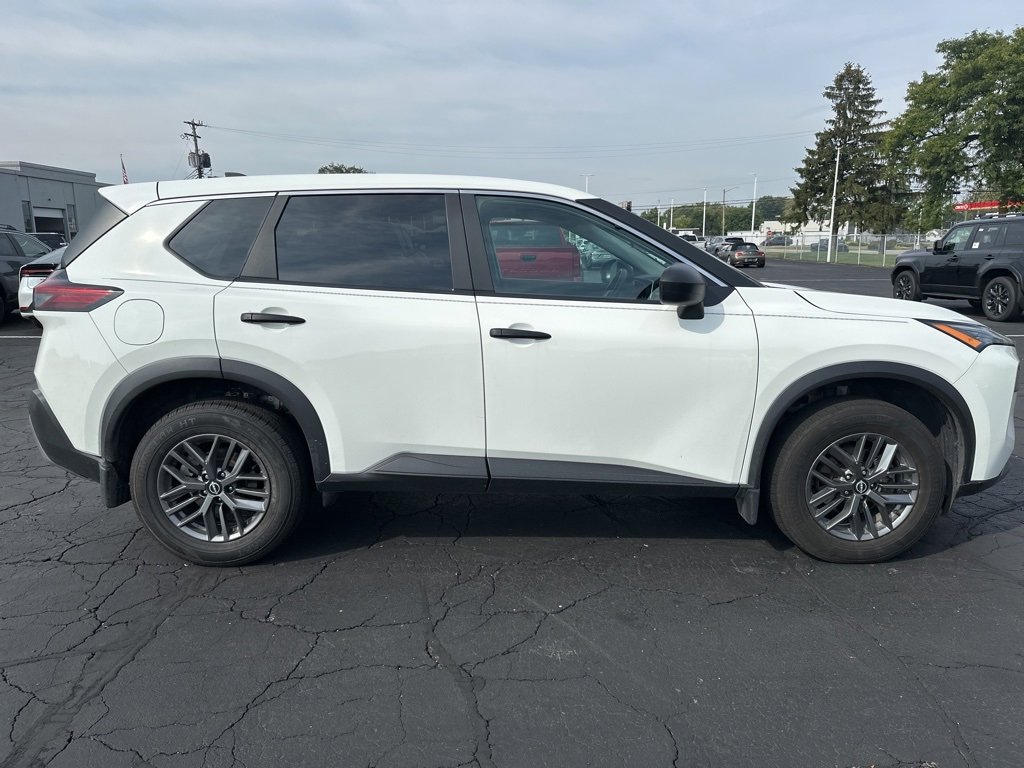 2023 Nissan Rogue S photo 4