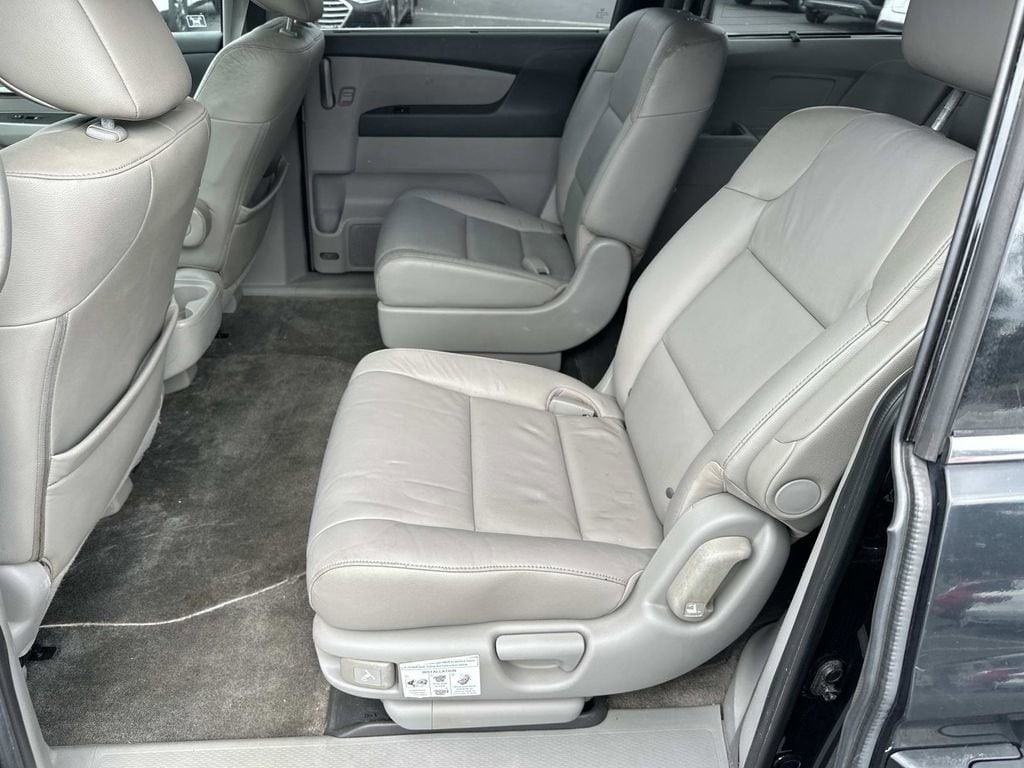2011 Honda Odyssey Touring - Photo 12