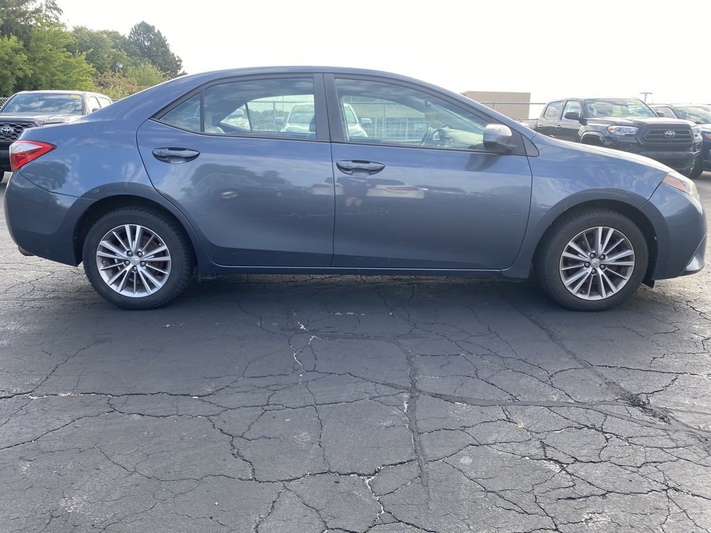 Used 2014 Toyota Corolla LE Plus with VIN 2T1BURHE9EC093311 for sale in Warren, MI