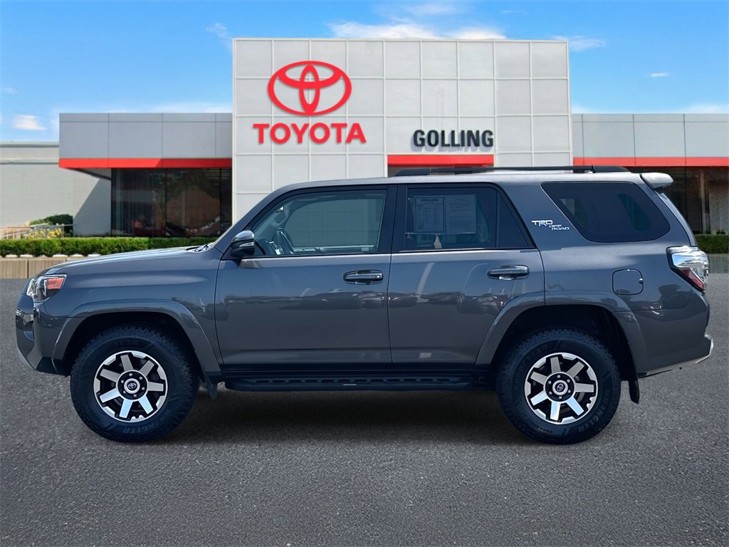 2022 Toyota 4Runner TRD Off-Road Premium photo 2