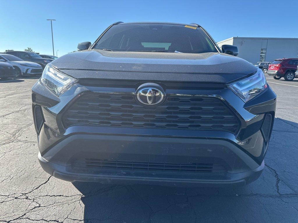 2024 Toyota RAV4 XLE photo 2