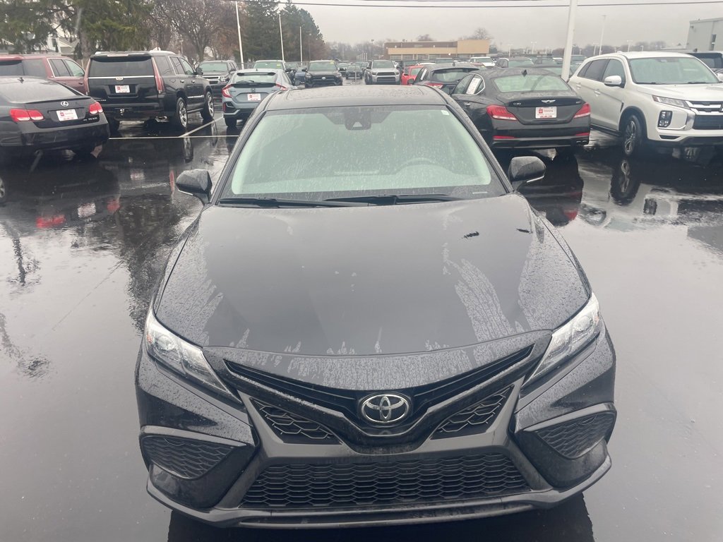 2024 Toyota Camry SE photo 2