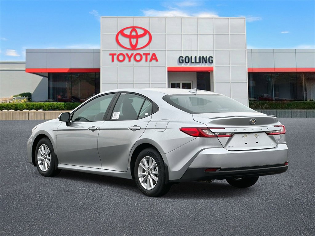2026 Toyota Camry LE photo 4