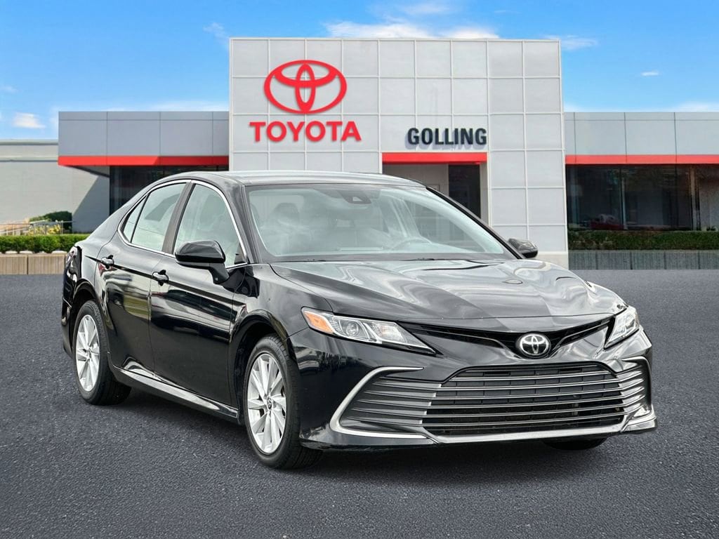 2023 Toyota Camry LE - Photo 7