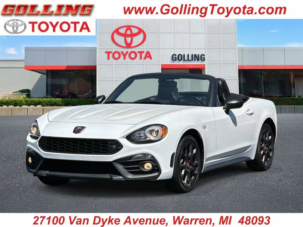 2017 FIAT 124 Spider 1.4 Abarth's photo