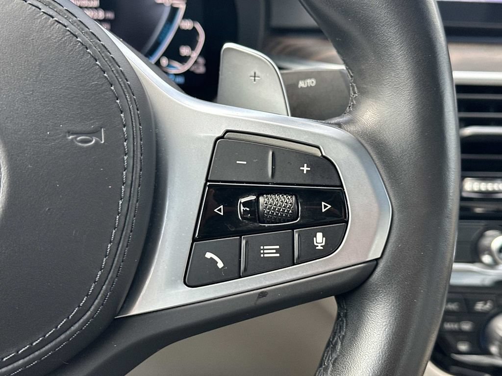 2023 BMW 5 Series 530e - Photo 23