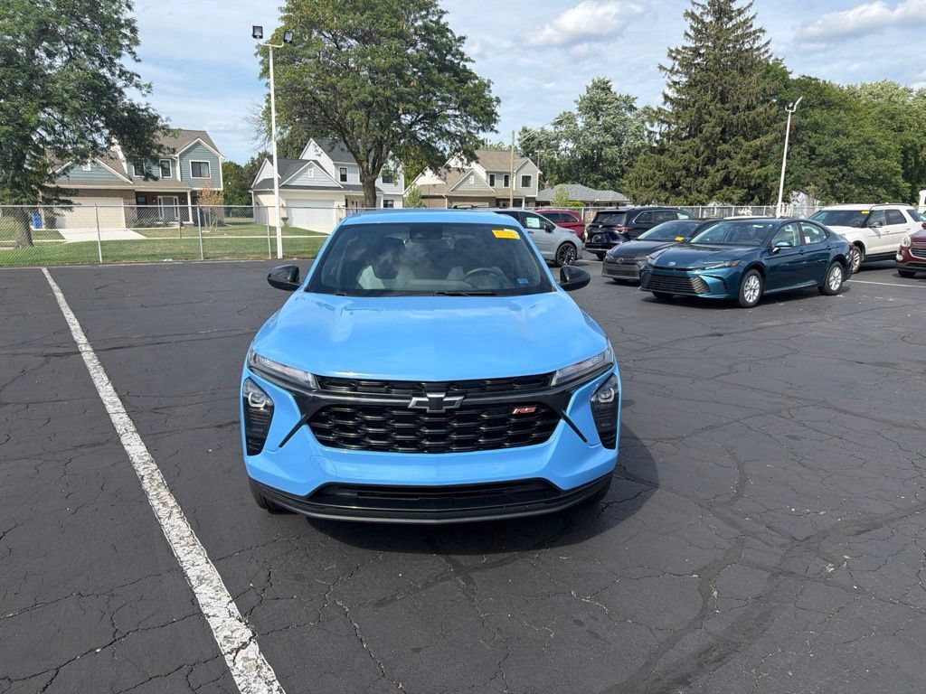Used 2024 Chevrolet Trax 1RS Sport Utility