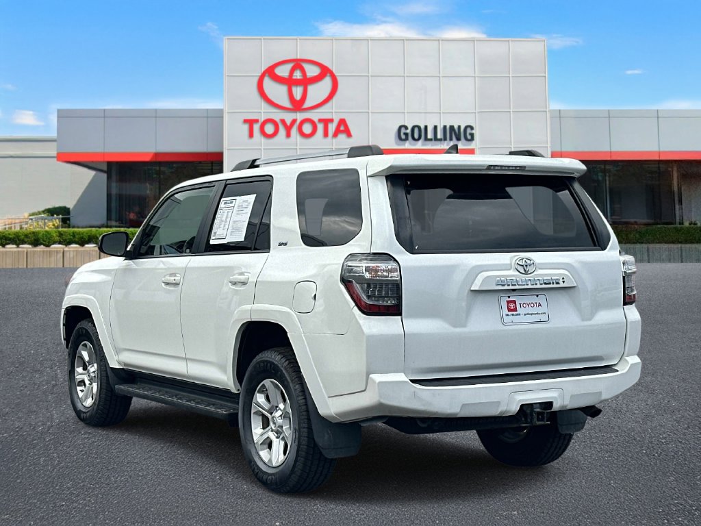 2021 Toyota 4Runner SR5 - Photo 4