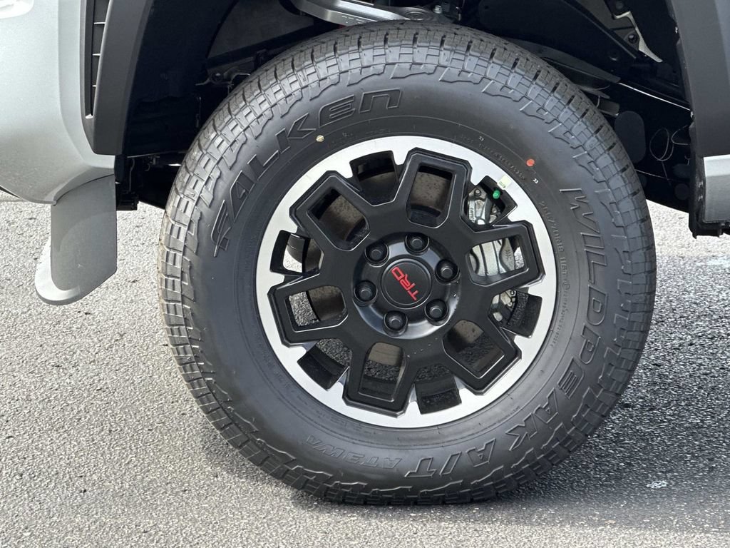 2026 Toyota Tacoma TRD Off Road - Photo 8