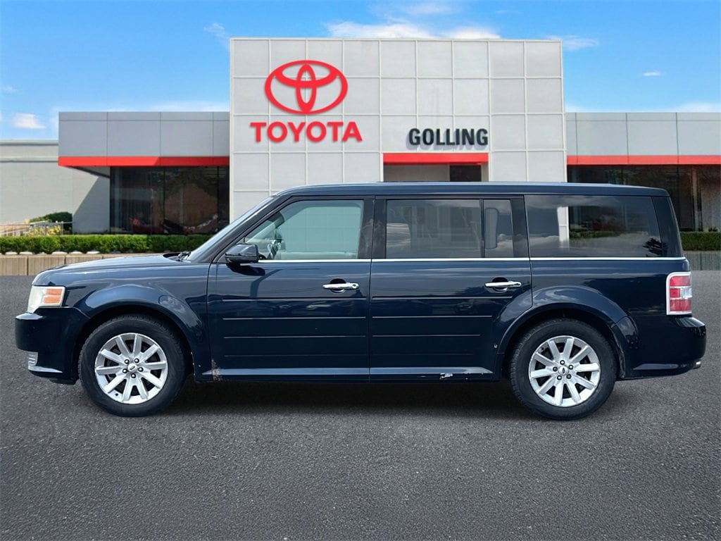 Used 2009 Ford Flex SEL with VIN 2FMDK52C79BA32905 for sale in Warren, MI