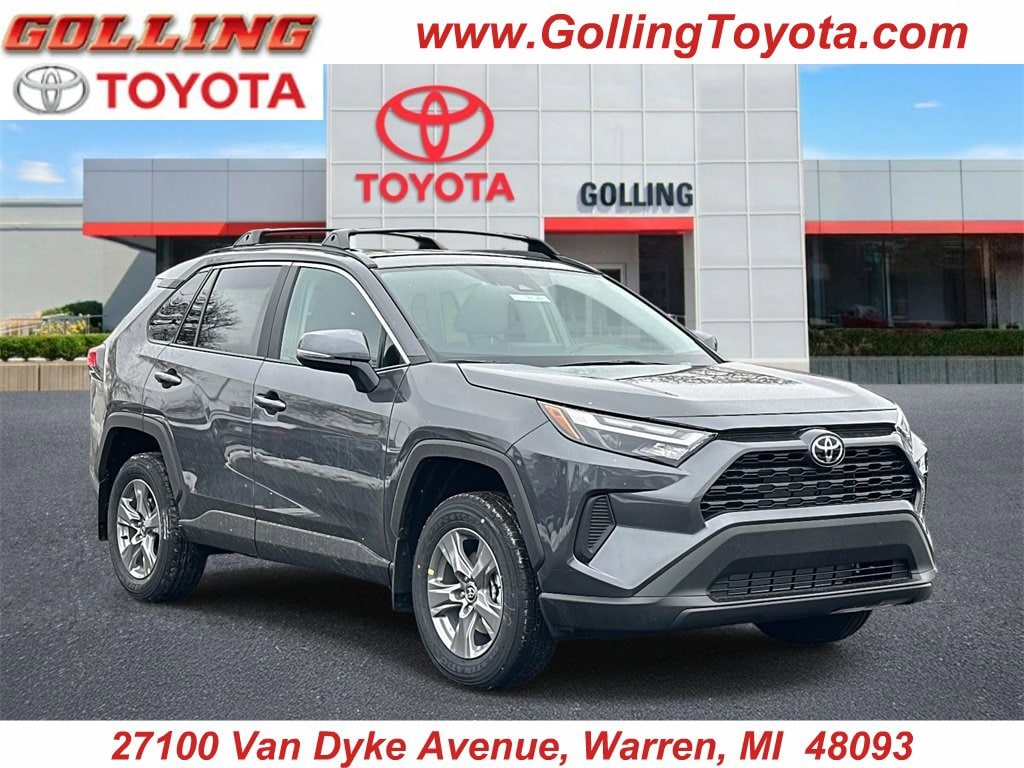 2025 Toyota RAV4 XLE's photo