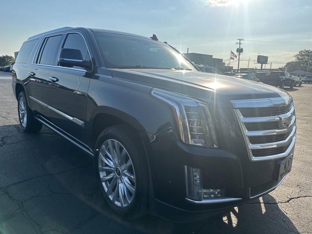 2017 Cadillac Escalade ESV Premium Luxury photo 3