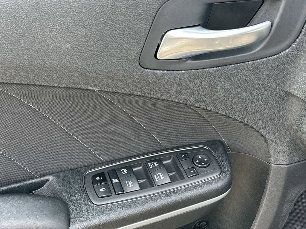 2023 Dodge Charger SXT - Photo 16