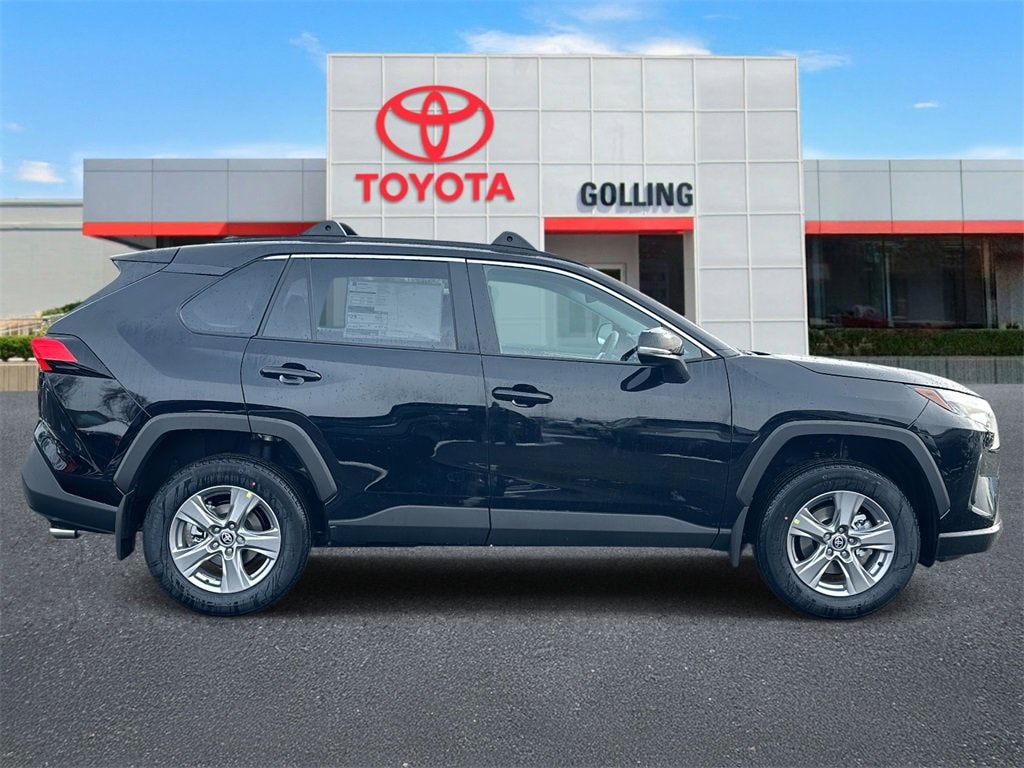 New 2025 Toyota RAV4 XLE XLE AWD SUV