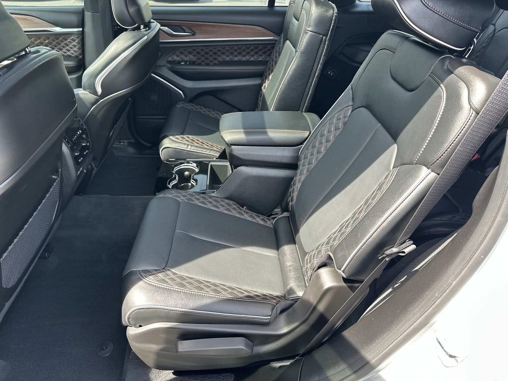2025 Jeep Grand Cherokee L Summit - Photo 12