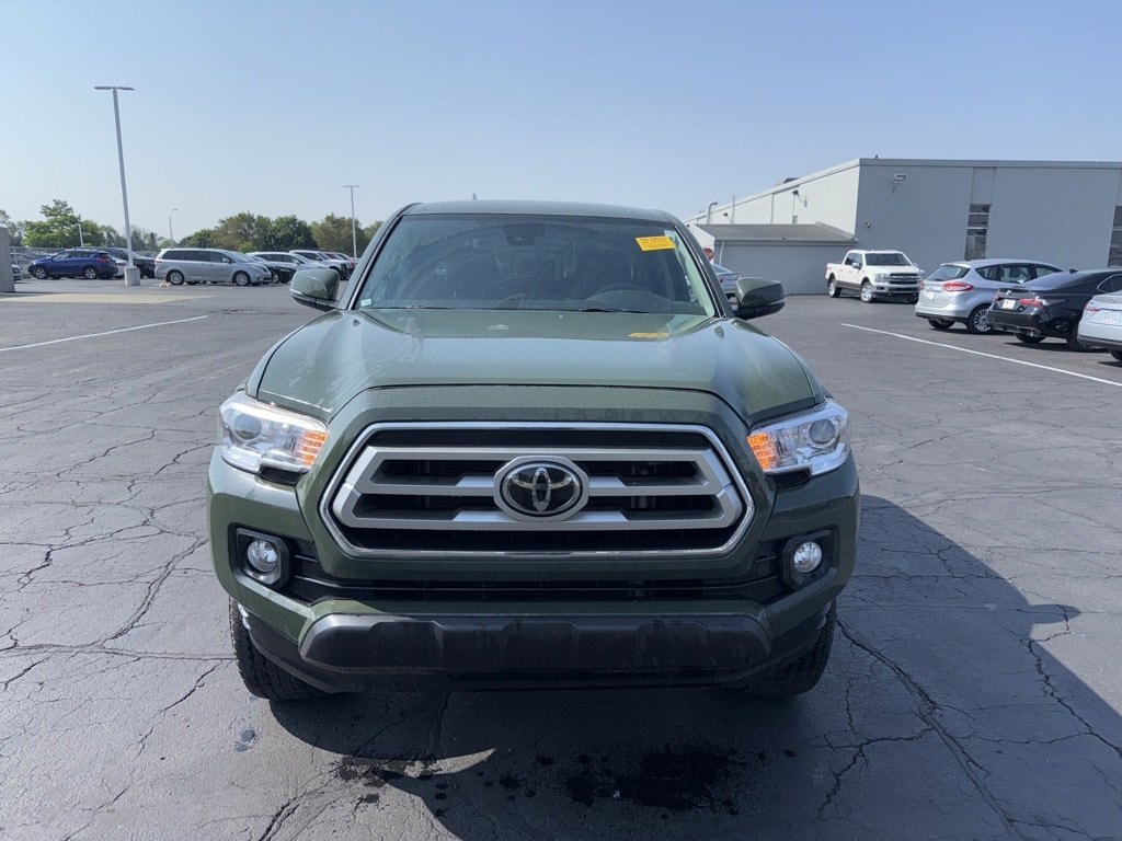 Used 2021 Toyota Tacoma SR5 with VIN 5TFCZ5AN4MX245102 for sale in Warren, MI