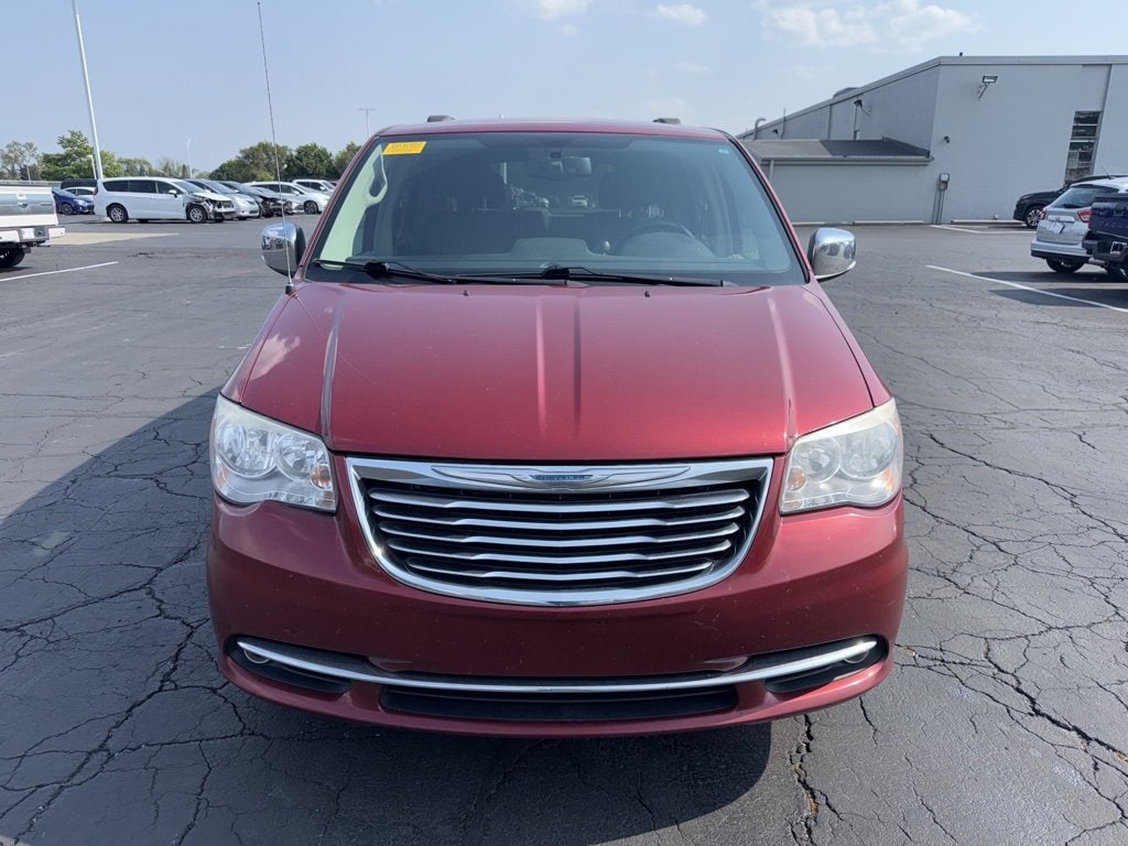 Used 2014 Chrysler Town & Country Touring-L with VIN 2C4RC1CG4ER197880 for sale in Warren, MI