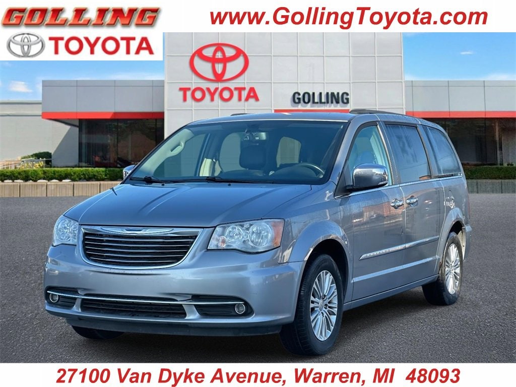 2015 Chrysler Town & Country Touring-L