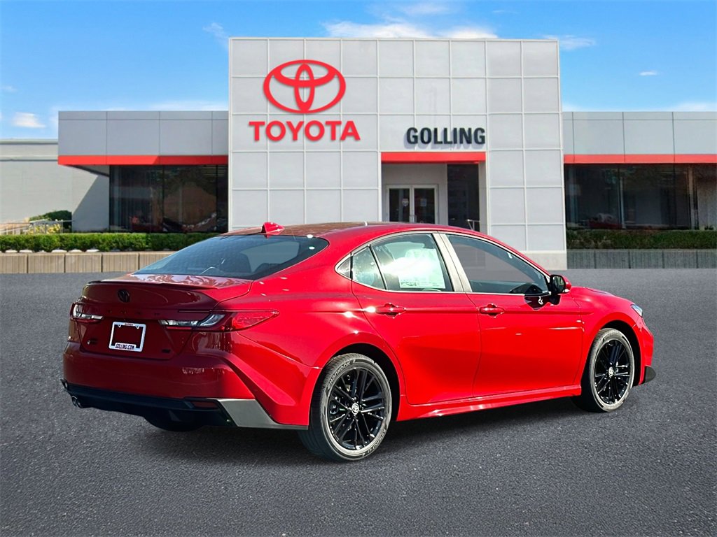 2026 Toyota Camry SE photo 3