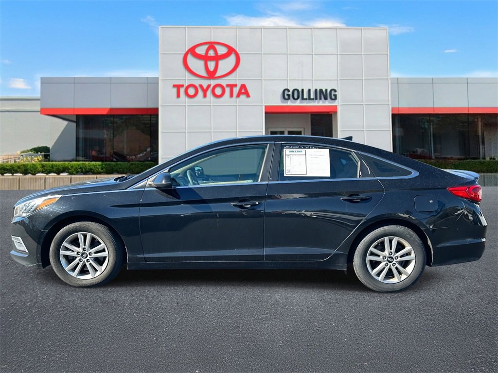 Used 2015 Hyundai Sonata SE with VIN 5NPE24AF9FH208559 for sale in Warren, MI