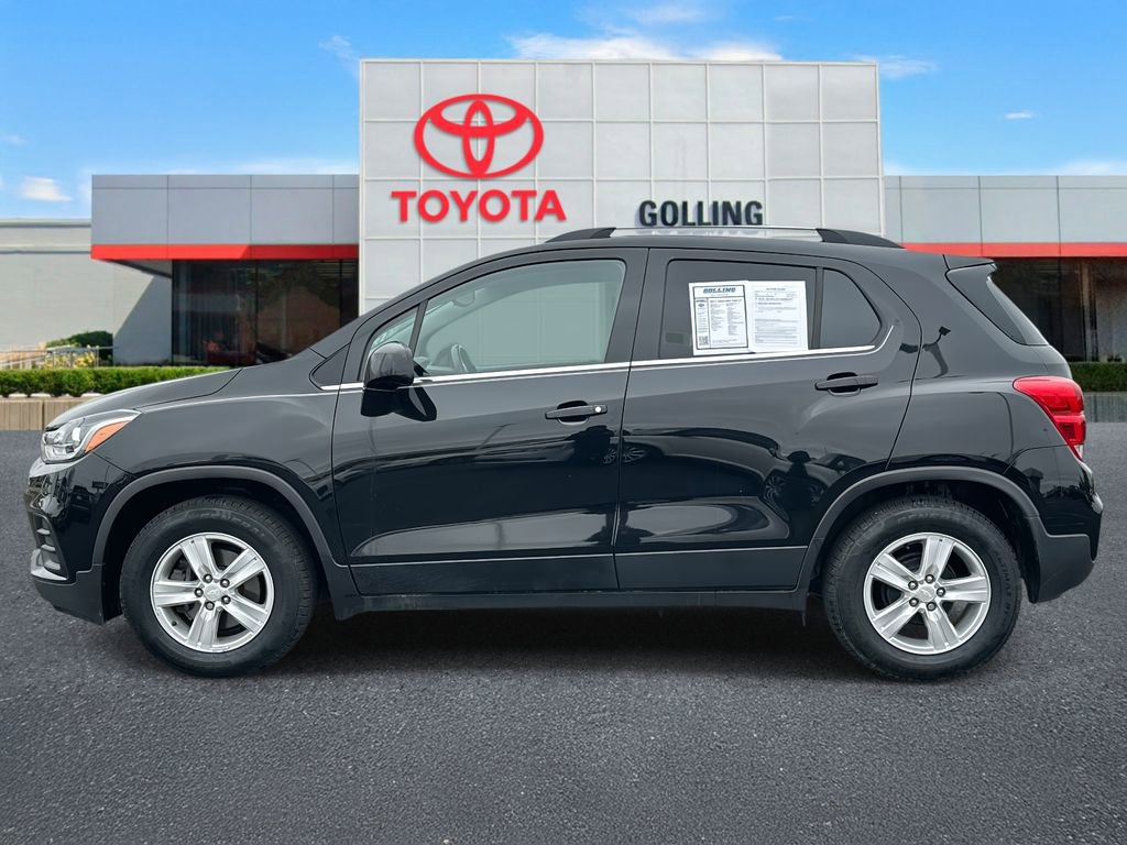 Used 2017 Chevrolet Trax LT with VIN 3GNCJLSB2HL278155 for sale in Warren, MI