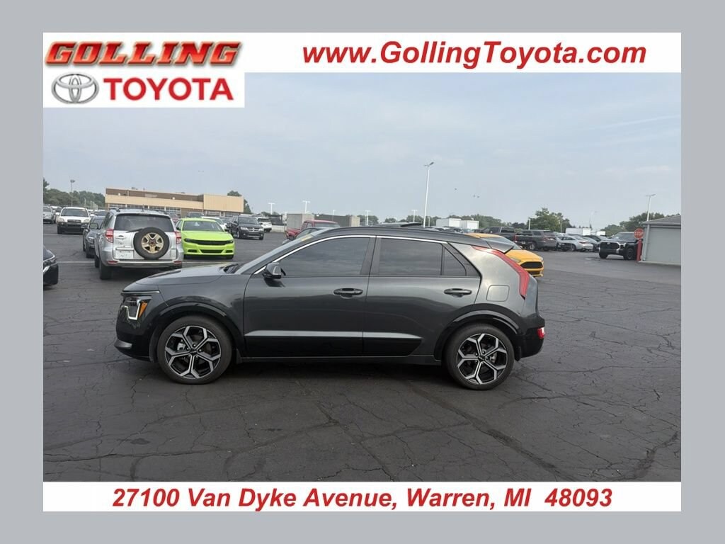 Used 2023 Kia Niro EX Touring Sport Utility