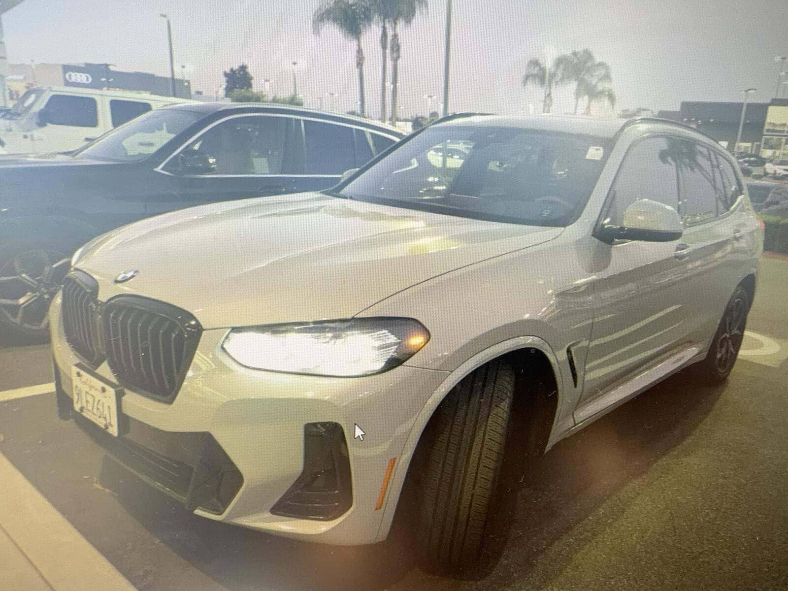 2023 BMW X3 30i's photo
