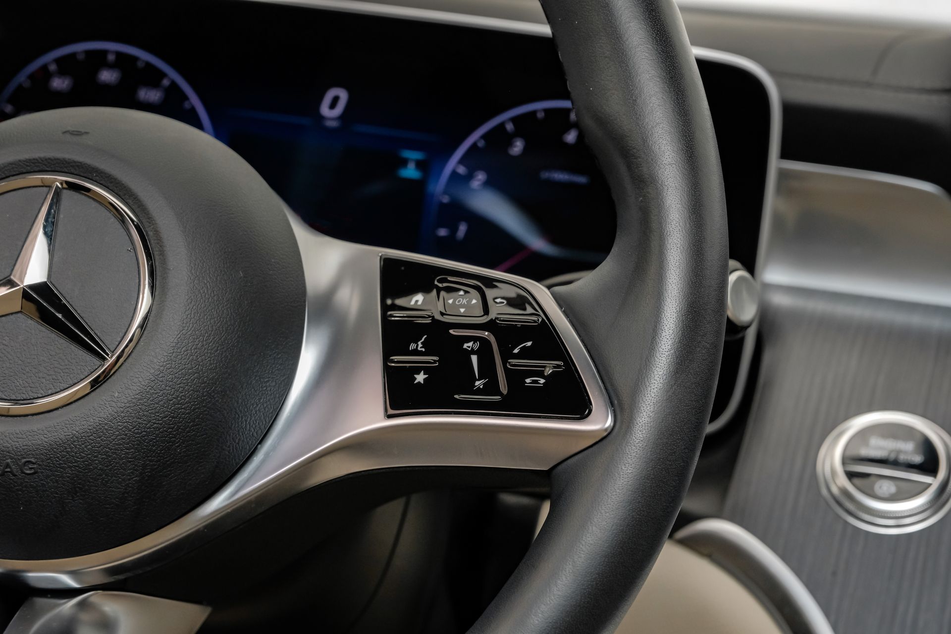 2025 Mercedes-Benz GLC Base - Photo 22