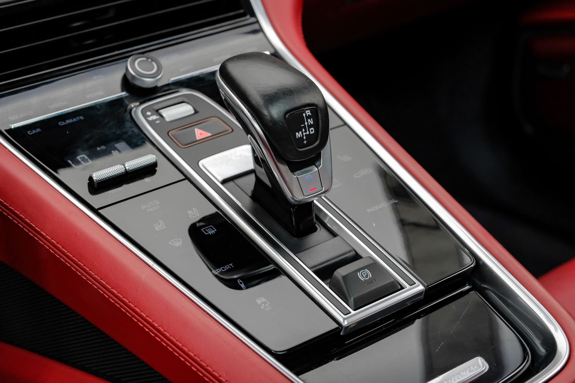 2023 Porsche Panamera Platinum Edition - Photo 28