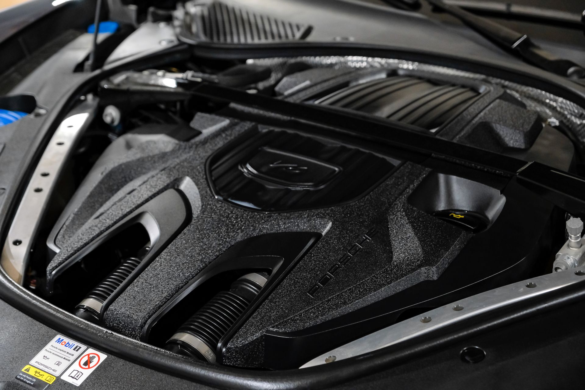2023 Porsche Panamera Platinum Edition - Photo 55