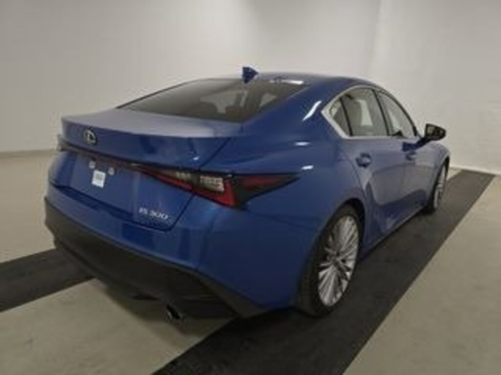 Used 2023 Lexus IS 300 Premium Package/Intuitive Parking Assist with Auto Braking/19" Alloy Wheels/Heated & Ventilated Front Sedan